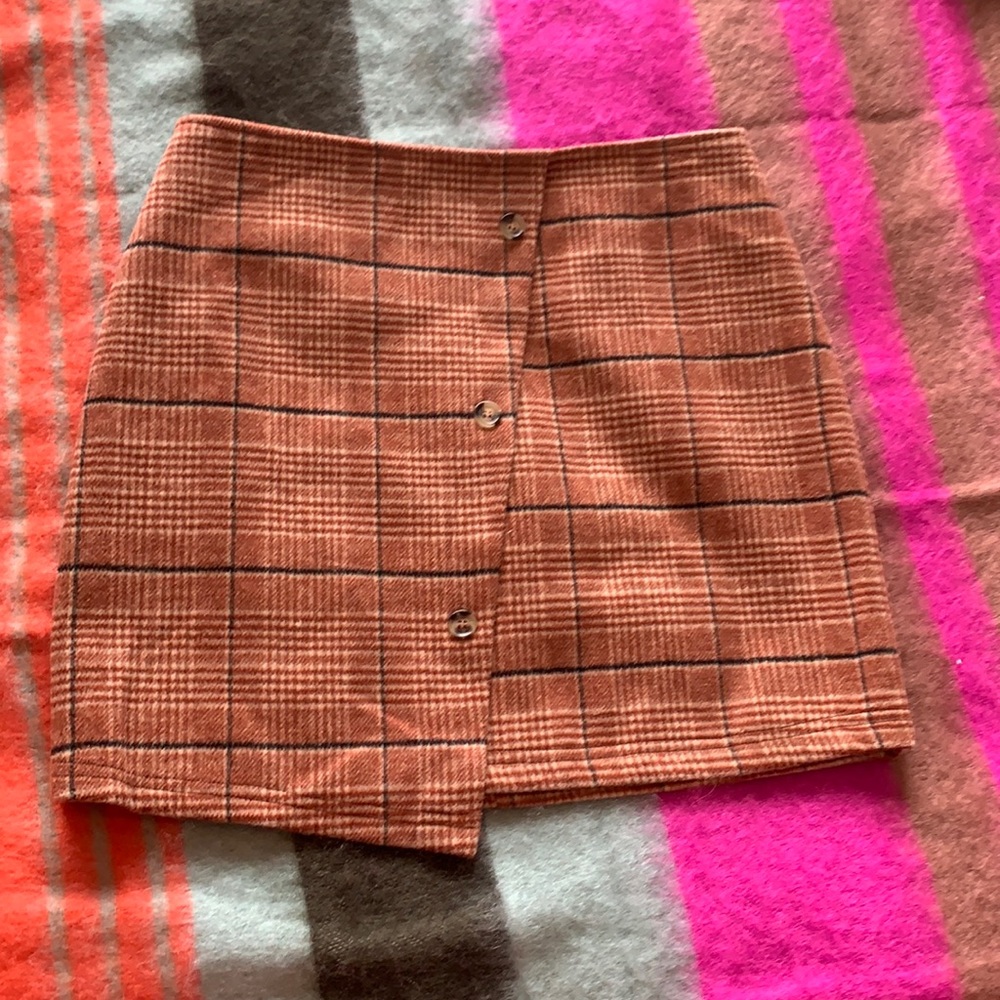 GB skirt